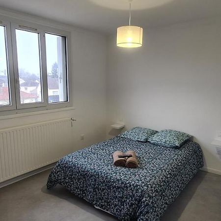 Private Room In Shared Apartment III Beauvais Exterior photo