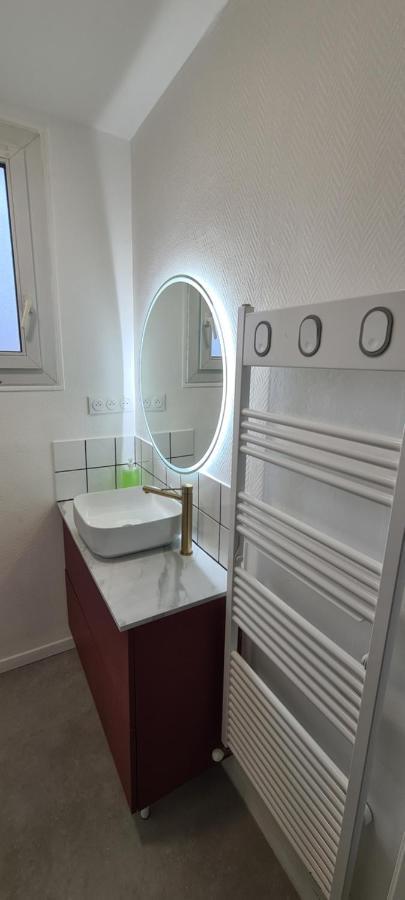 Private Room In Shared Apartment III Beauvais Exterior photo